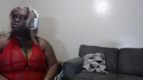 Madame Jackie online show from December 14, 2025, 6:41 am