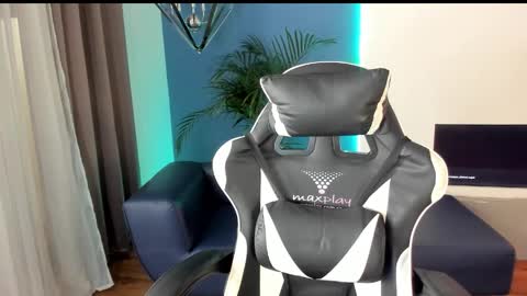 Julieta online show from September 21, 2025, 1:46 pm