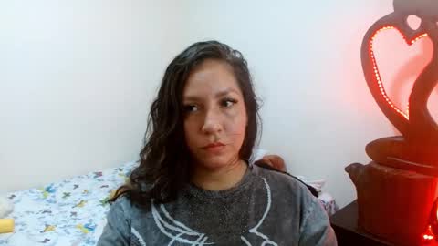  Naih Reyes online show from December 8, 2024, 11:51 pm