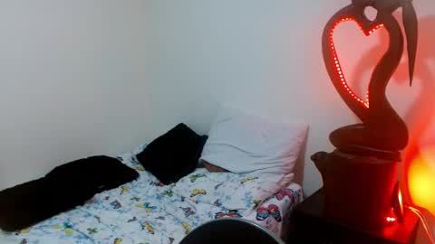  Naih Reyes online show from December 10, 2024, 2:27 am