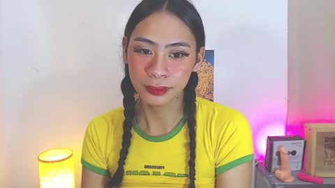 Kyla and Nian online show from November 15, 2025, 2:35 pm