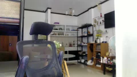 Eva online show from January 17, 2025, 6:36 am