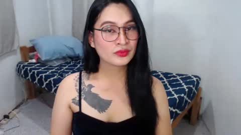 QUEEN JANE online show from May 8, 2026, 7:30 pm