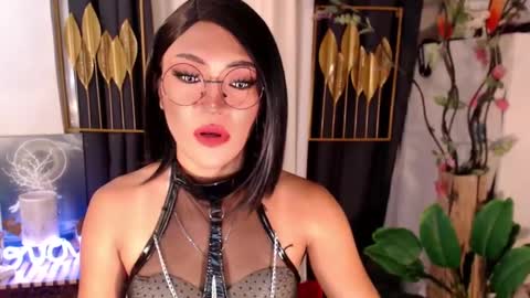 Snapshot of goddessquinnie chatting on December 9, 2024, 4:12 am quinnie online show from December 9, 2024, 4:12 am