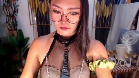 Snapshot of goddessquinnie chatting on February 6, 2025, 2:44 am quinnie online show from February 6, 2025, 2:44 am
