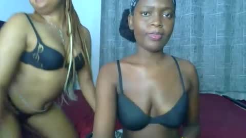 Snapshot of godess_lunah chatting on May 20, 2026, 6:36 pm godess_lunah online show from May 20, 2026, 6:36 pm
