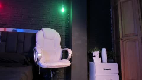 HUAN online show from December 6, 2024, 5:20 am