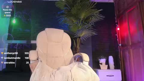 HUAN online show from February 16, 2025, 1:58 am