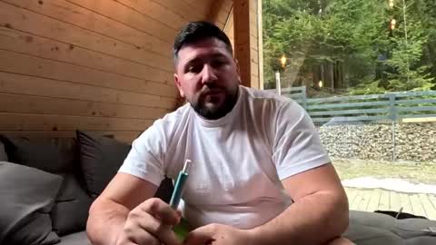 gold_alpha_boy online show from April 13, 2026, 12:21 pm