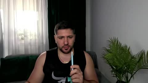 Snapshot of gold_alpha_boy chatting on May 20, 2026, 12:11 pm gold_alpha_boy online show from May 20, 2026, 12:11 pm