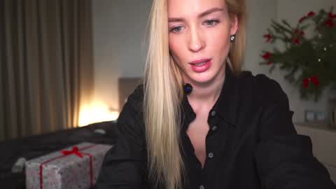 Olivia online show from December 20, 2024, 10:05 am