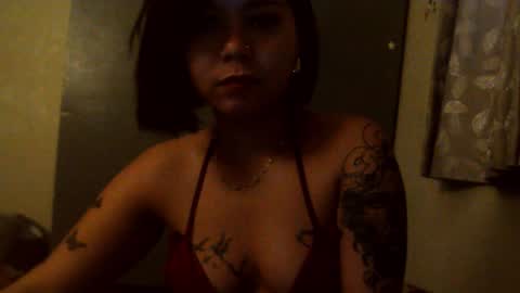 Snapshot of goldaveronn chatting on December 3, 2025, 8:34 am goldaveronn online show from December 3, 2025, 8:34 am