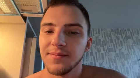 Golden boyyy21 online show from January 24, 2025, 11:37 am