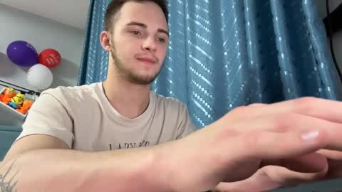 Golden boyyy21 online show from February 24, 2025, 11:30 pm