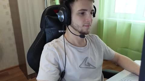 Golden boyyy21 online show from January 18, 2026, 9:02 am