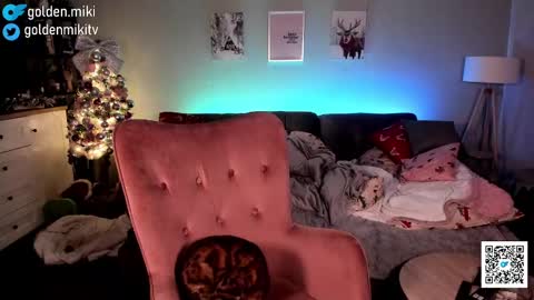 Snapshot of golden_miki chatting on December 30, 2024, 6:09 am Shy in the streets but a freak in the sheets online show from December 30, 2024, 6:09 am