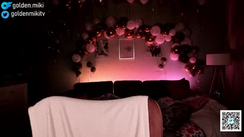 Snapshot of golden_miki chatting on January 15, 2025, 2:06 am Shy in the streets but a freak in the sheets online show from January 15, 2025, 2:06 am