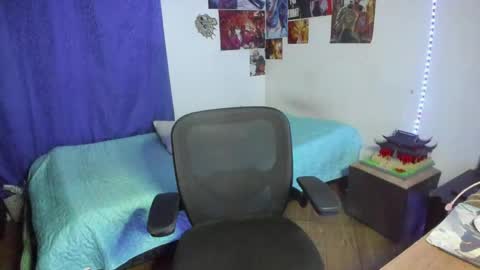 Snapshot of golden_ryan chatting on April 26, 2026, 6:44 am Jmmmm online show from April 26, 2026, 6:44 am