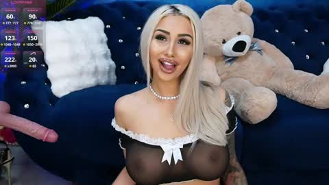 GoldenAmberX online show from January 12, 2025, 5:44 pm