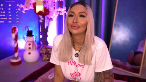 GoldenAmberX online show from December 23, 2025, 6:33 am