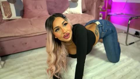 GoldenAmberX online show from March 25, 2026, 7:25 am