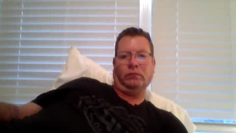 goldenbear3111 online show from September 21, 2025, 10:33 pm