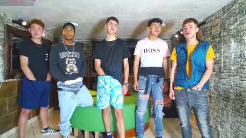 GOLDENJOI online show from December 28, 2024, 1:17 pm