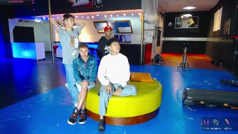 GOLDENJOI online show from January 25, 2025, 12:37 pm