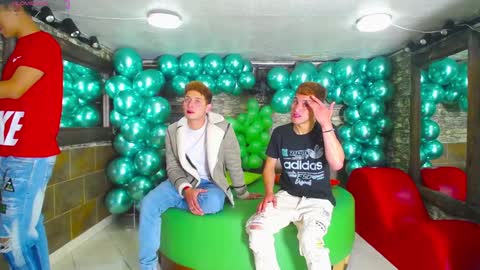 GOLDENJOI online show from January 26, 2025, 12:43 pm