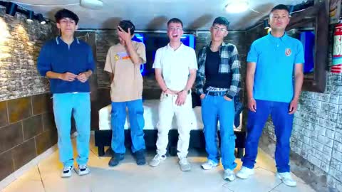 GOLDENJOI online show from September 22, 2025, 10:12 pm