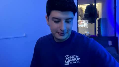 goldenknight33 online show from November 27, 2025, 3:58 pm