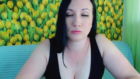 goldmoonn online show from June 18, 2026, 12:53 pm