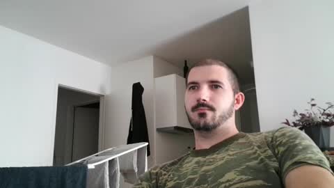 goldnic_10 online show from October 21, 2025, 12:17 pm