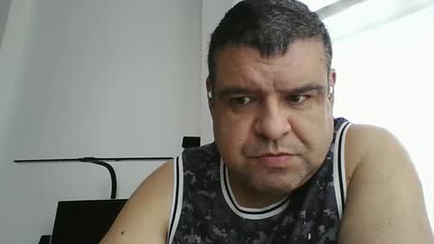 gomezgonz5 online show from September 15, 2025, 10:26 am