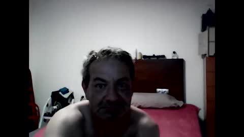 Snapshot of gonzalobilbaogon chatting on September 29, 2025, 1:44 am gonzalo online show from September 29, 2025, 1:44 am