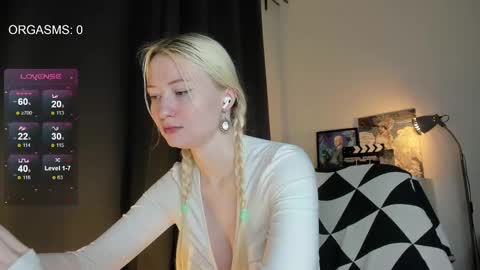 SOPHIE online show from February 10, 2025, 9:47 pm