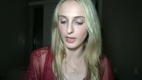 goodgirlliv online show from September 27, 2025, 2:16 am