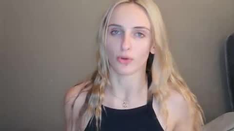 goodgirlliv online show from November 29, 2025, 12:46 am