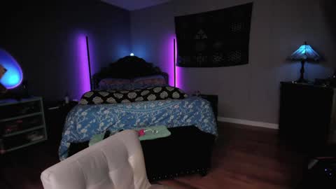 gooner_girl online show from January 21, 2025, 9:25 pm