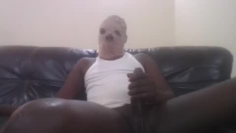 Snapshot of gorashado chatting on October 25, 2025, 10:26 pm Sexy Black Model online show from October 25, 2025, 10:26 pm