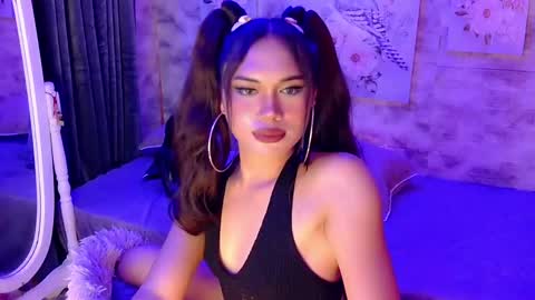 Anora online show from February 25, 2025, 7:09 am