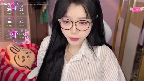 gorgeous girl33 online show from December 11, 2024, 8:07 pm