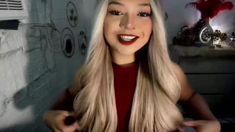 Amanda rose online show from March 7, 2025, 4:11 pm