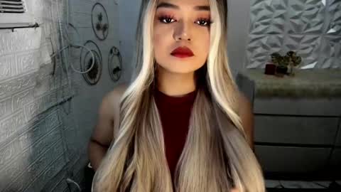 Amanda rose online show from November 5, 2025, 2:33 am