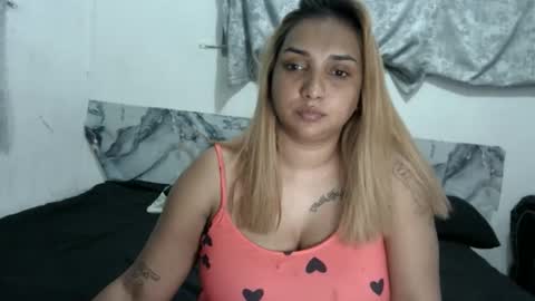 gorgeouslips10 online show from April 15, 2026, 6:04 pm