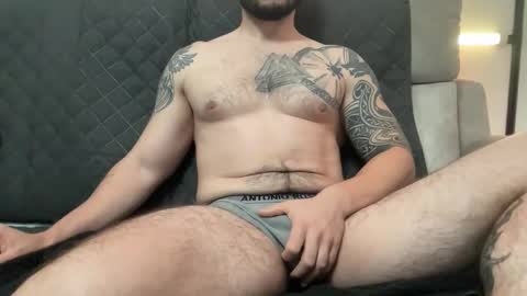 Stef online show from October 8, 2025, 3:31 pm