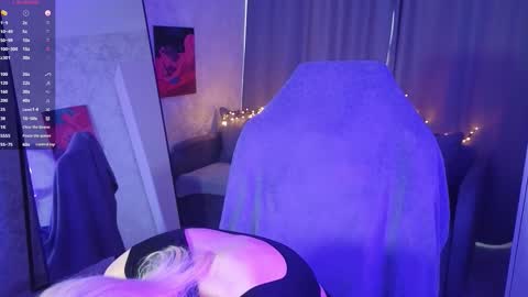 Violeta online show from November 20, 2025, 11:21 am