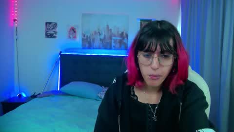 goth_minerva online show from February 23, 2026, 1:52 pm