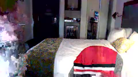 Snapshot of gothbaby305 chatting on December 3, 2024, 12:59 pm gothbaby305 online show from December 3, 2024, 12:59 pm