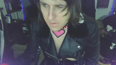 Victoriana online show from January 2, 2025, 3:05 am